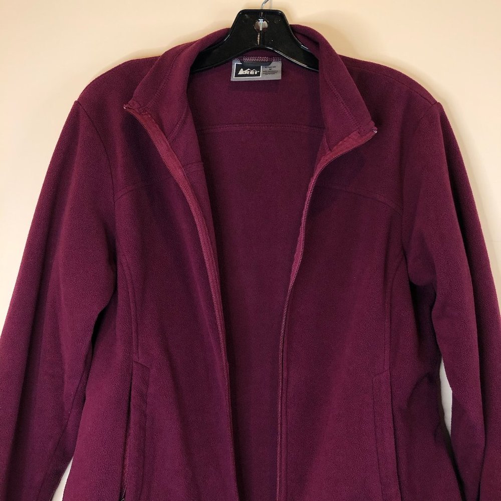 REI 💜Sz. M burgundy fleece zip up coat